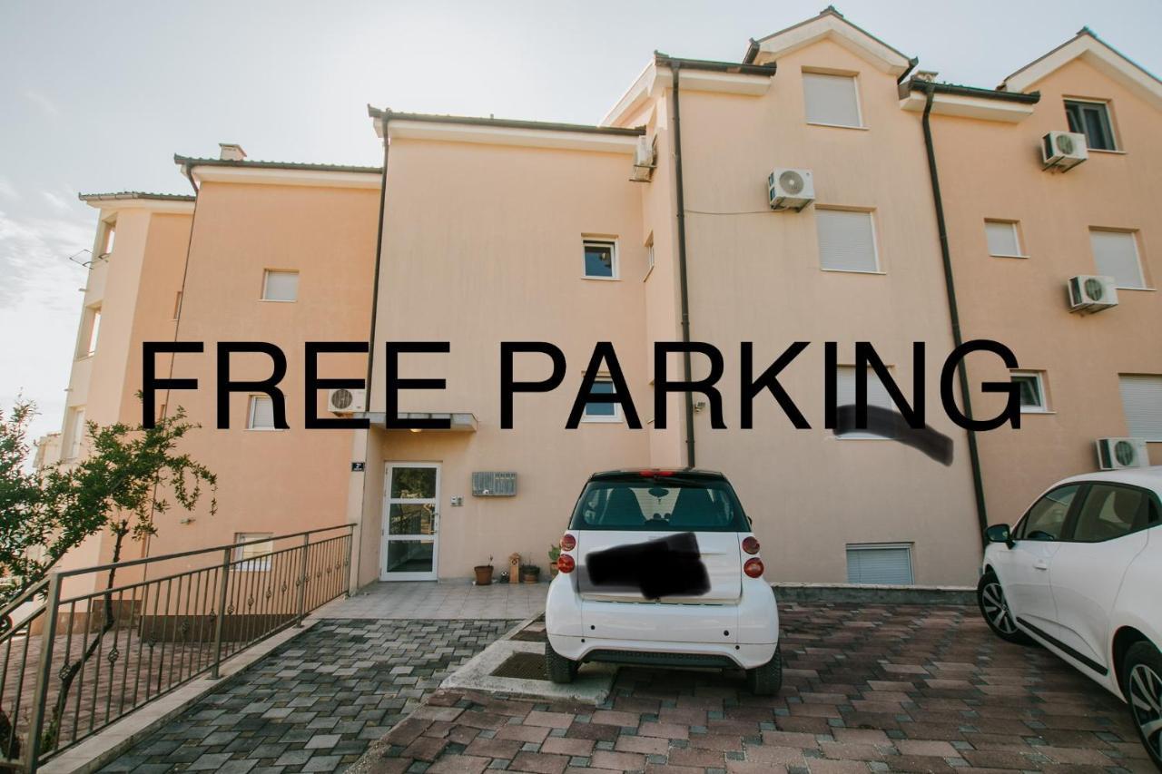 Appartamento Apartman Sunny Traù Esterno foto