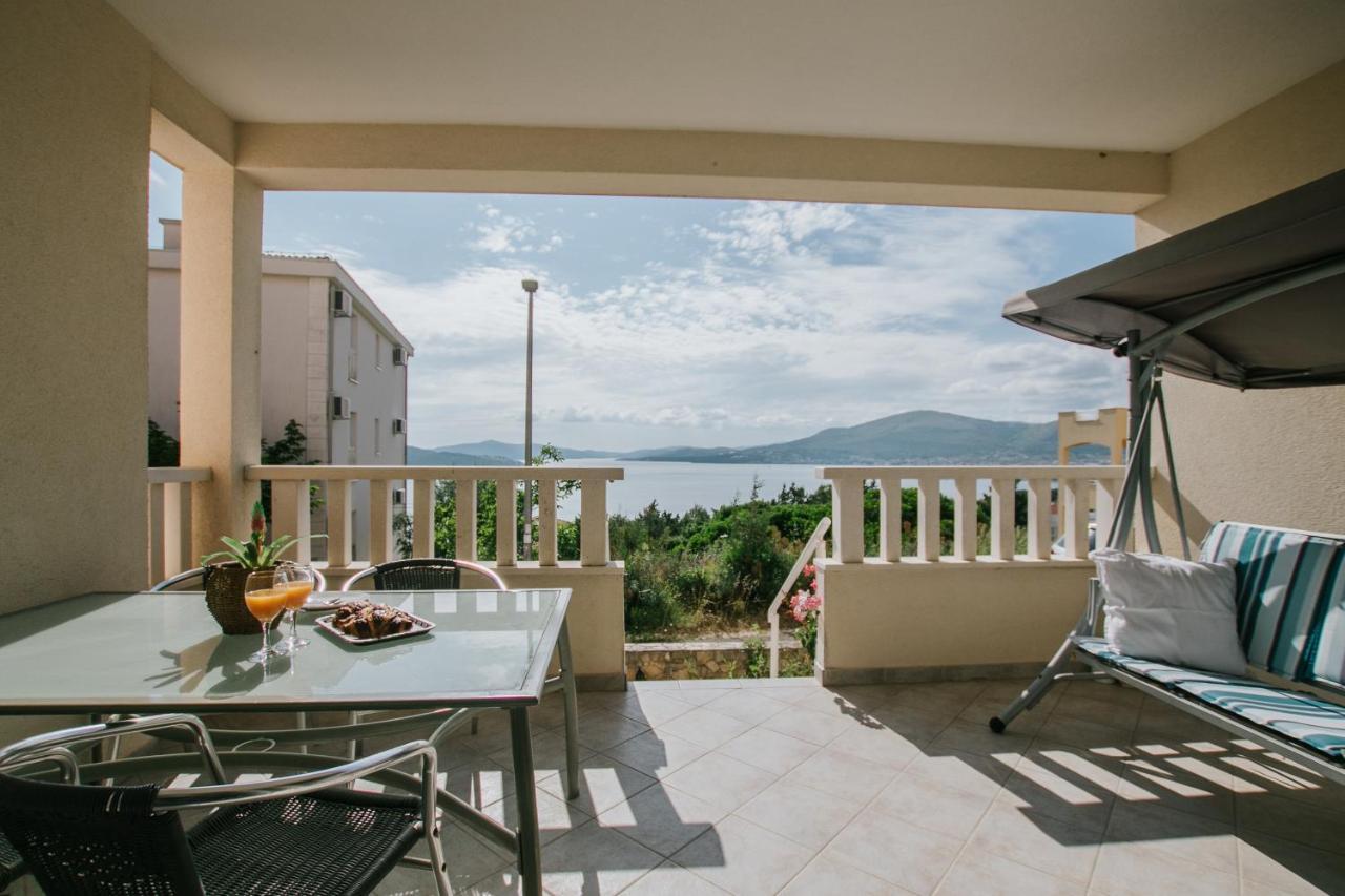 Appartamento Apartman Sunny Traù Esterno foto